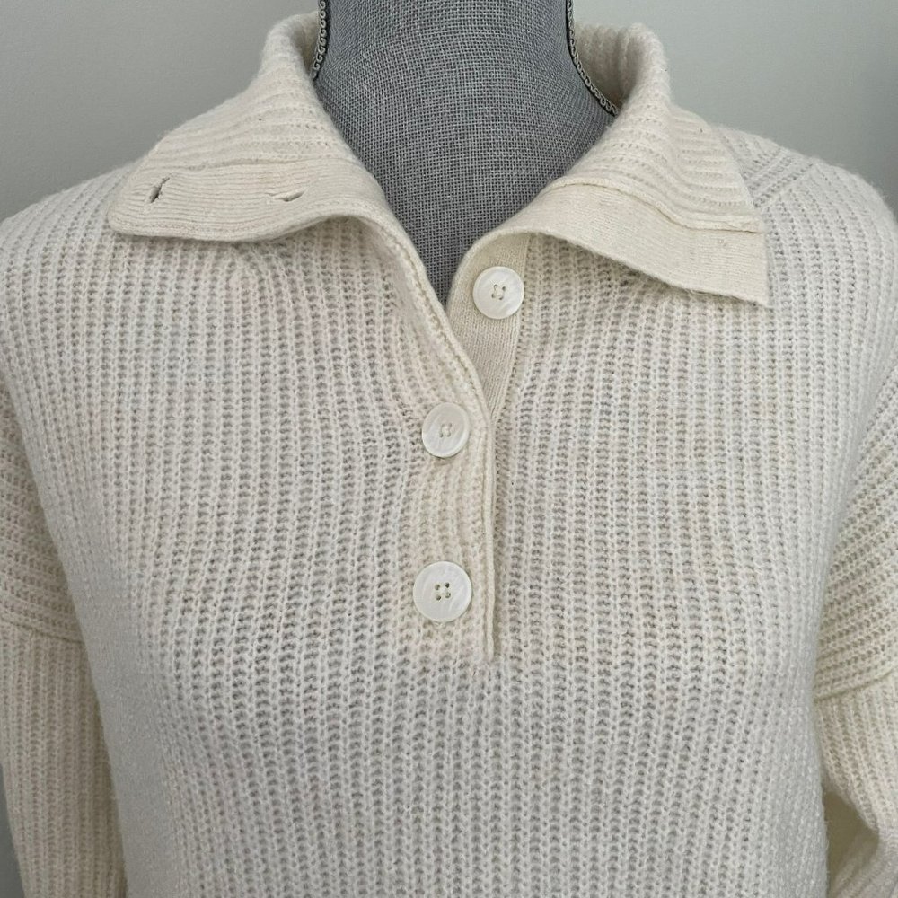 GAP Maternity Sweater Pullover Chino Beige Soft Knit Size M - Picture 4 of 7